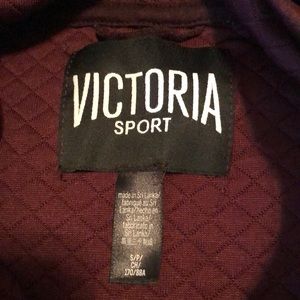 Maroon Victoria Sport. Hoody. Like New! Small